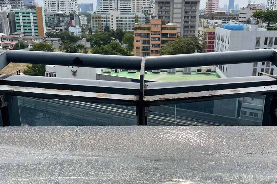 lan can kính cường lực